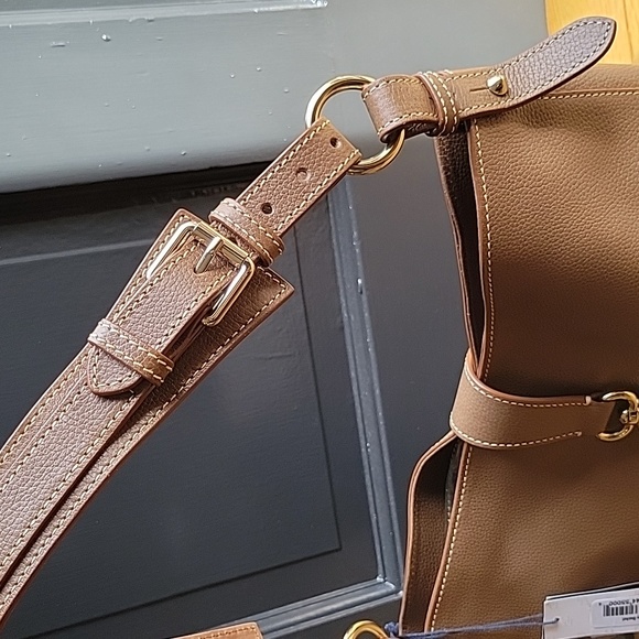 Dooney and Bourke Taupe Pebble Leather Lily Bucket Shoulder Bag NWOT - Picture 5 of 10